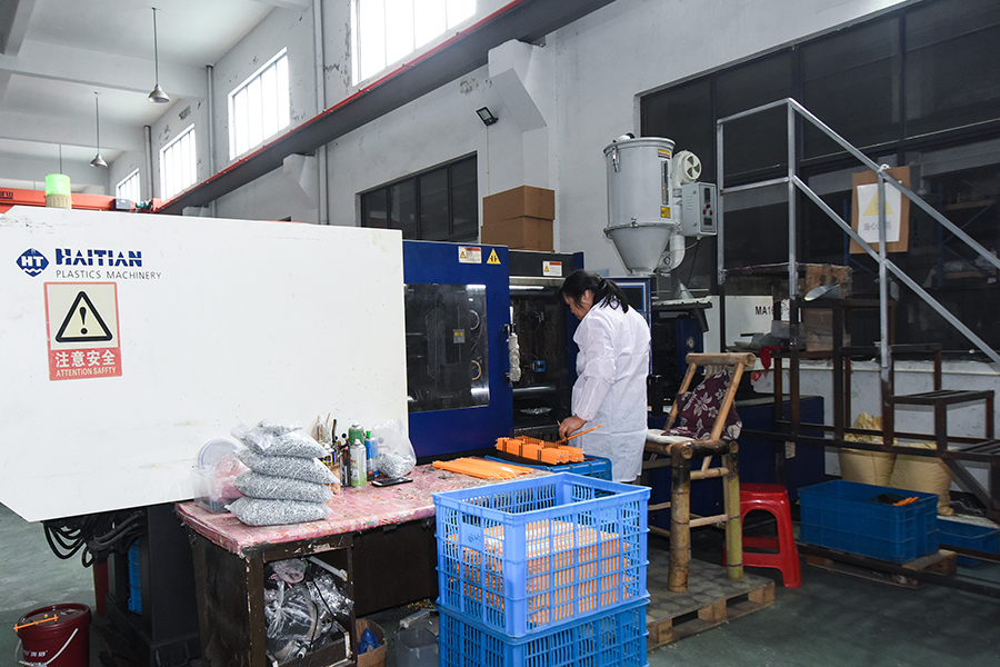 Yuyao Xueyou Teaching Equipment Co., Ltd.